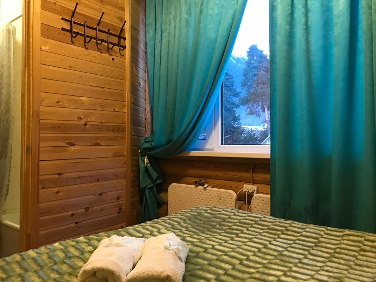 Aquamarine Mini Hotel Arkhyz Bagian luar foto